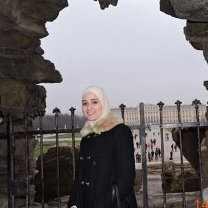 Meet your Posher, Amira